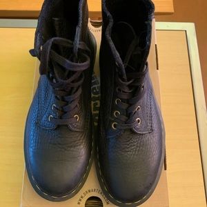 Dr. Martens 1460 Virginia Pascal Boots